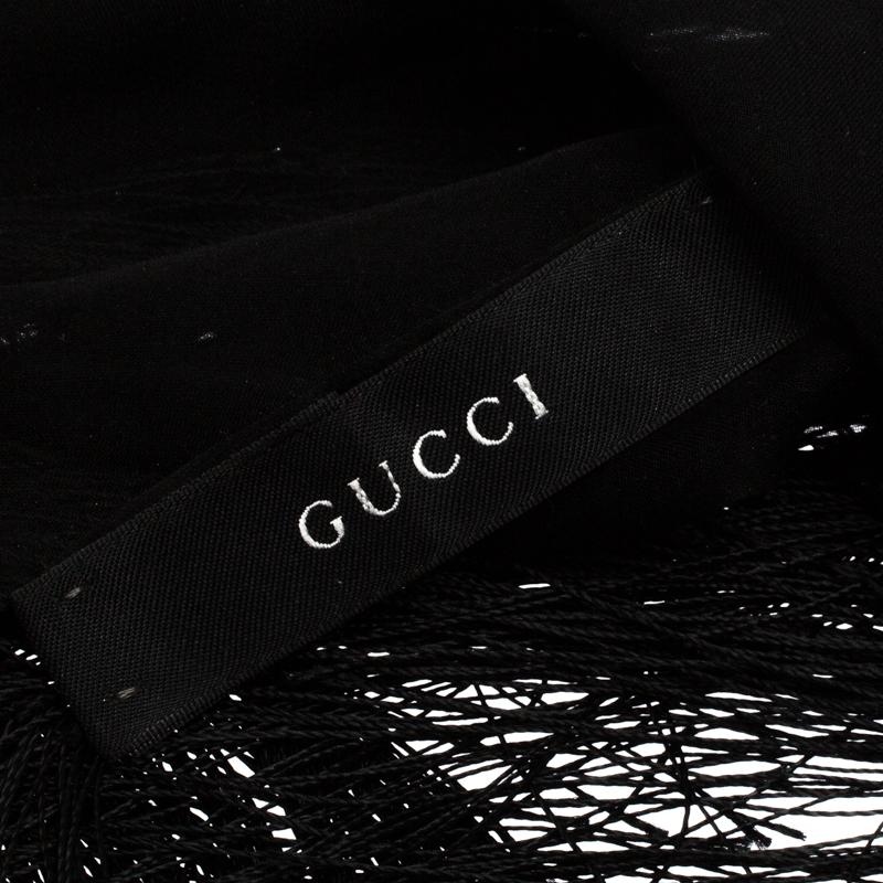 Gucci Black Floral Print Silk Fringed Scarf In Good Condition In Dubai, Al Qouz 2