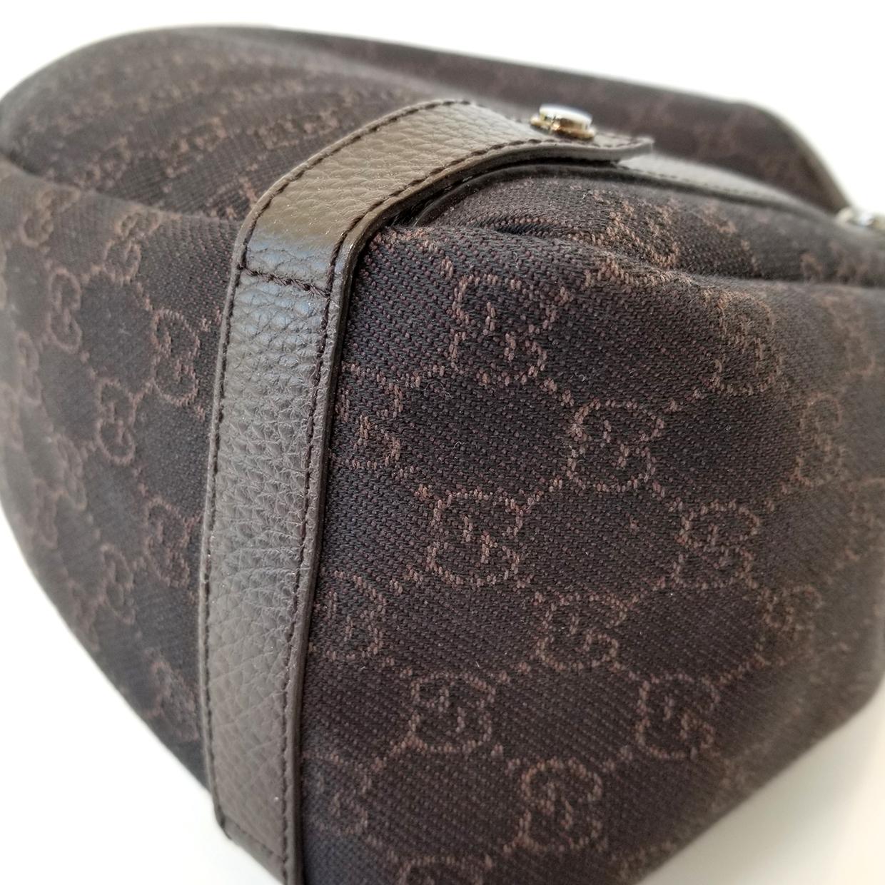 Gucci Black GG Black Guccissima Hand Bag For Sale 4