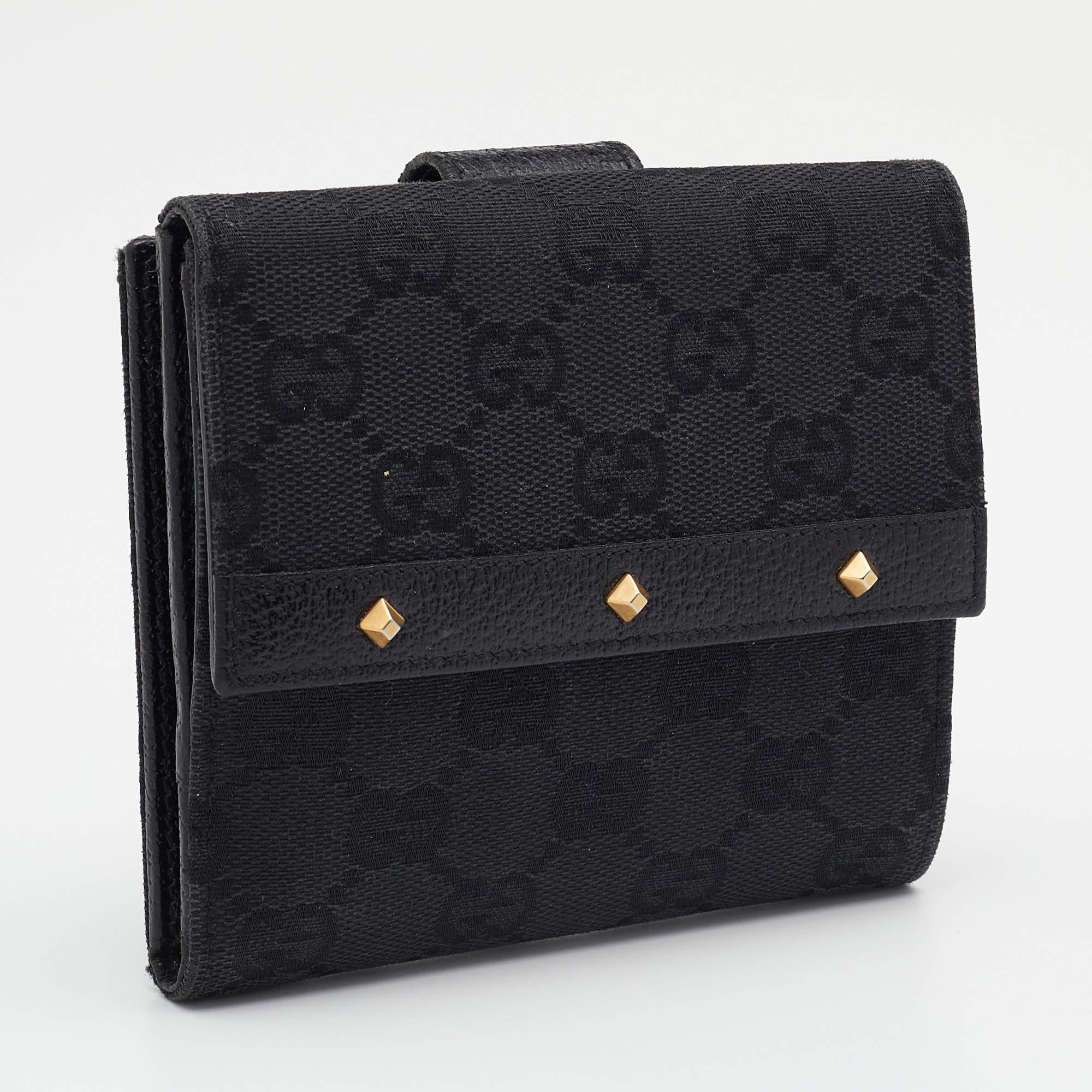 Gucci Black GG Canvas And Leather Flap Studded Compact Wallet In Excellent Condition In Dubai, Al Qouz 2