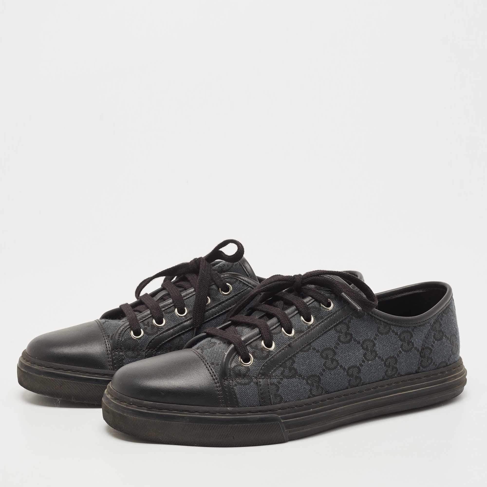 Add a statement appeal to your outfit with these sneakers. Made from premium materials, they feature lace-up vamps and relaxing footbeds. The rubber sole of this pair aims to provide you with everyday ease.


Includes
Original Dustbag, Original Box,