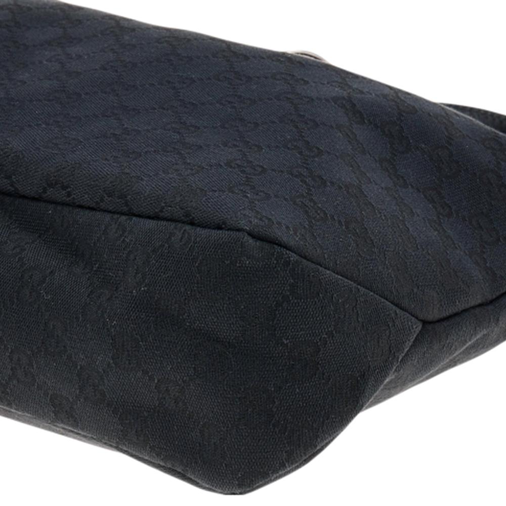 Nero Hobo media in pelle e tela GG nera di Gucci