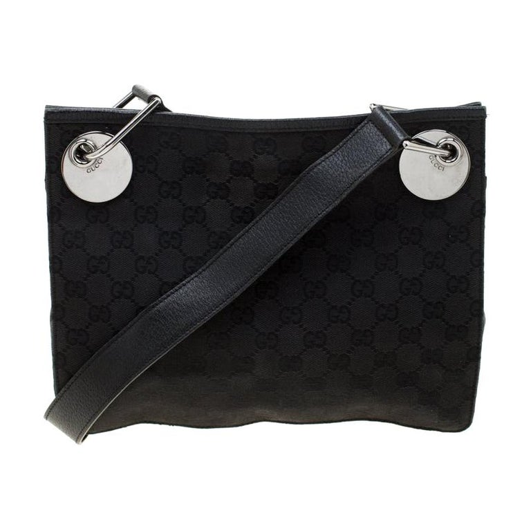 Gucci Black GG Canvas and Leather Messenger Bag For Sale at 1stDibs