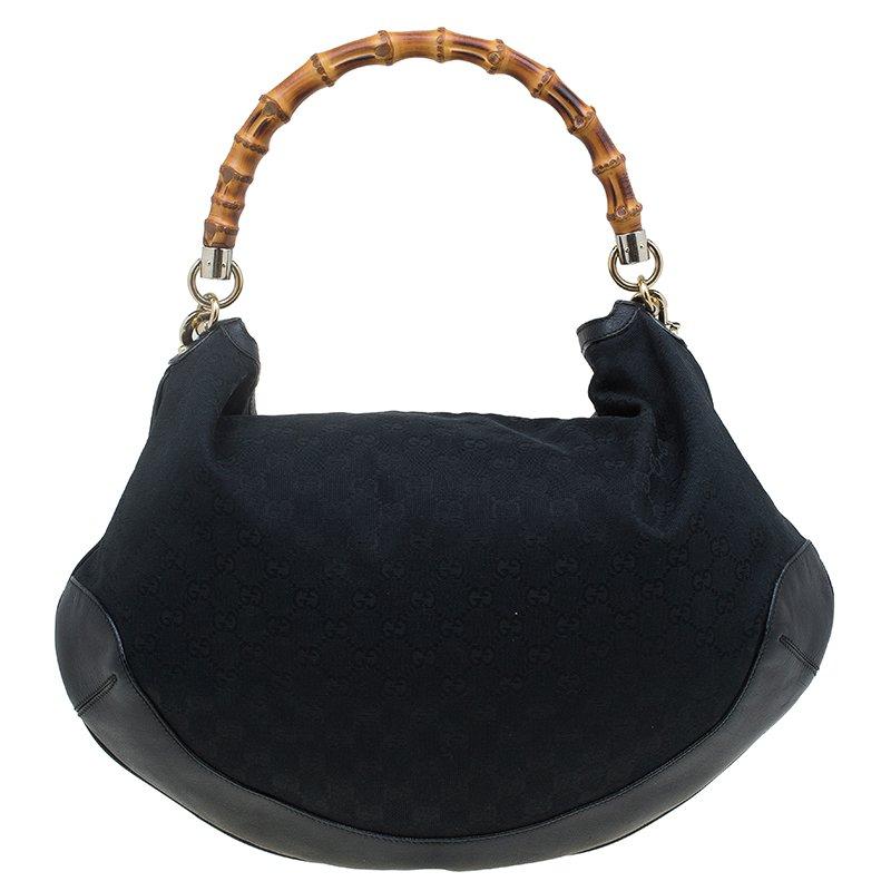 This Peggy Hobo coming from Gucci is a smart and urban accessory for everyday use. Crafted from Guccissima coated canvas and leather trims, it features the signature bamboo handle along with a detachable shoulder strap to be your preferable carrying
