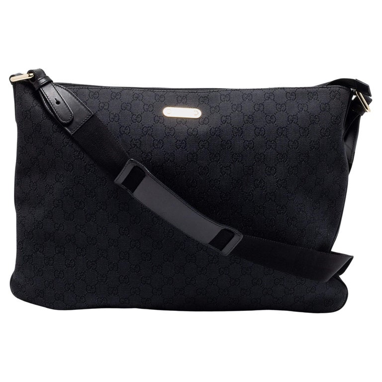 Gucci Black GG Canvas Messenger Bag For Sale at 1stDibs