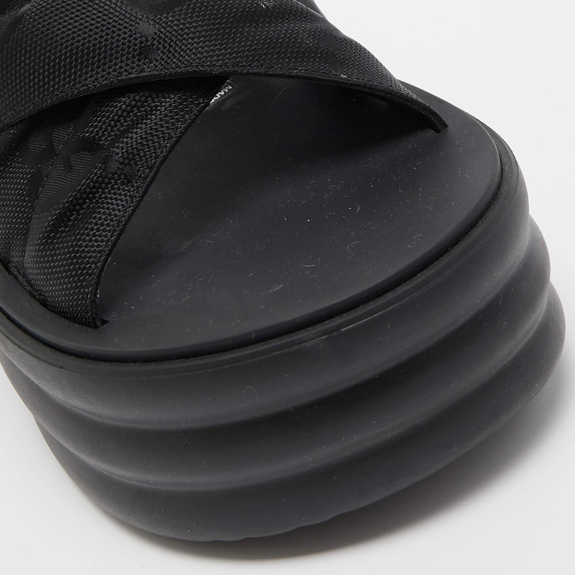 Gucci Black GG Canvas Platform Sandals Size 36 2