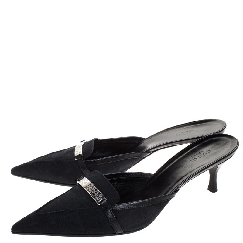Gucci Black GG Canvas Pointed Toe Mules Size 39.5 For Sale 2