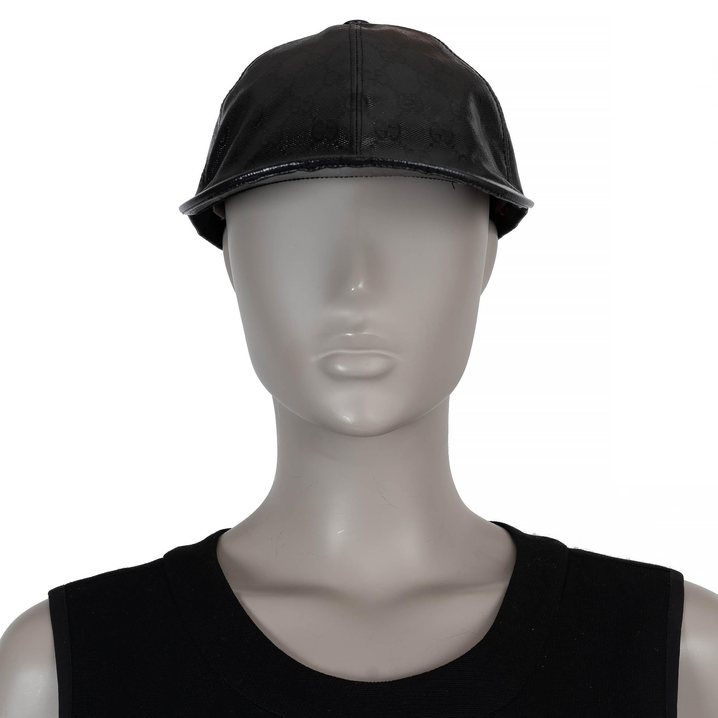 This 100% authentic Gucci baseball cap in black GG Crystal canvas, crafted from polyamide (67%) and cotton (33%), features a subtle shine for a sleek finish. Designed with an adjustable black leather Velcro back closure embossed with the Gucci logo,