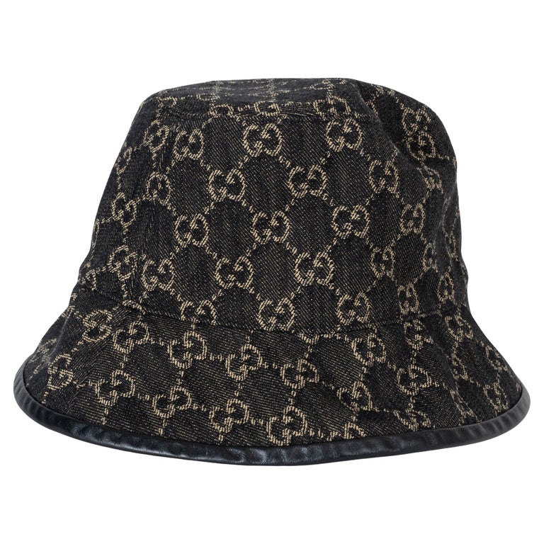 GUCCI black GG DENIM and LEATHER BUCKET Hat S For Sale at  display picture 1