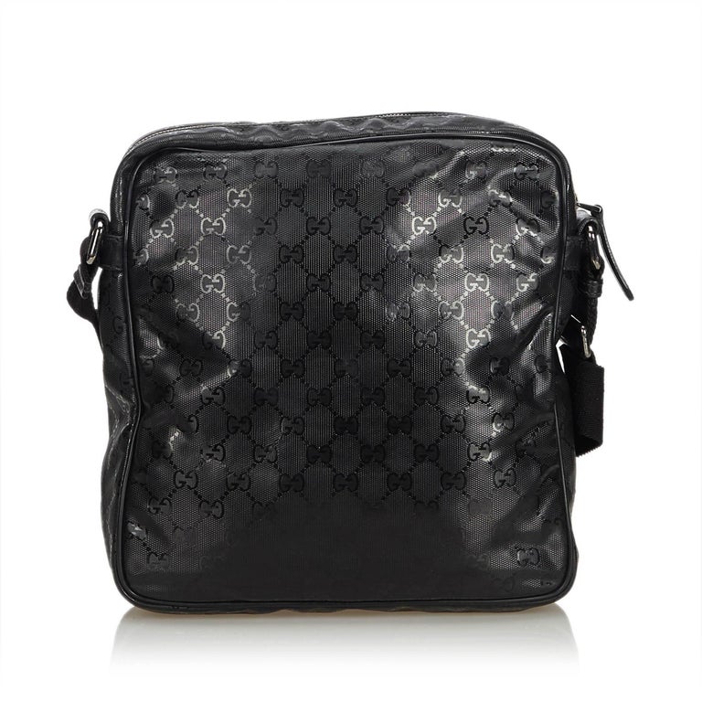 Gucci Black GG Imprime Messenger Bag For Sale at 1stdibs