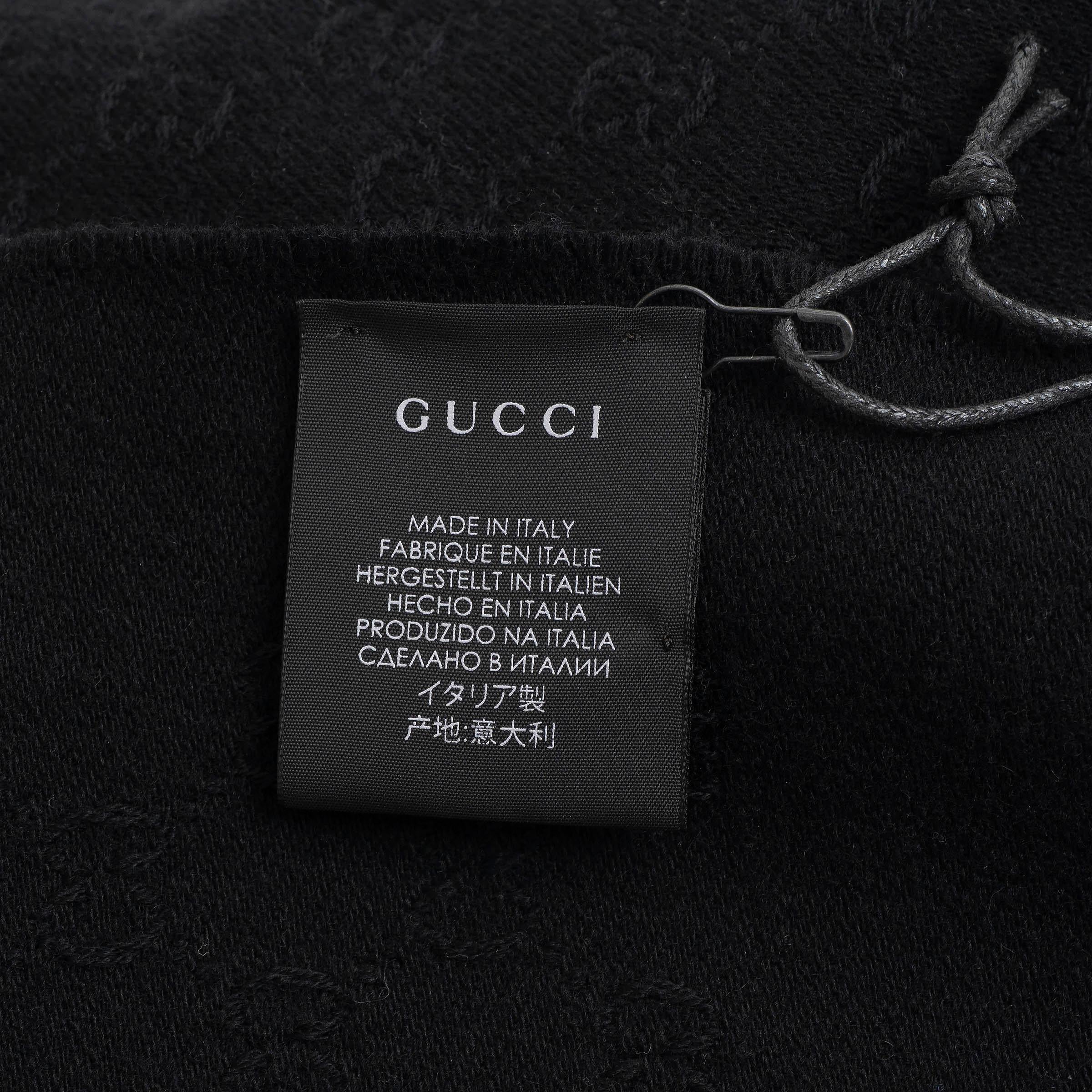 Gucci sciarpa nera in lana GG JACQUARD In condizioni ottime in vendita a Zürich, CH