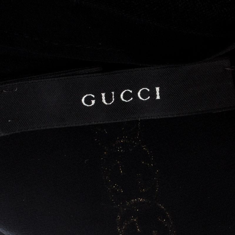 Gucci Black GG Lurex Woven Silk Cashmere Scarf In Good Condition In Dubai, Al Qouz 2