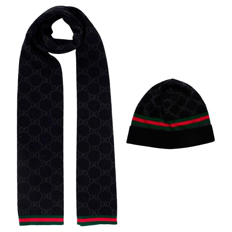 Gucci Black GG Monogram Wool Hat 
Scarf For Sale