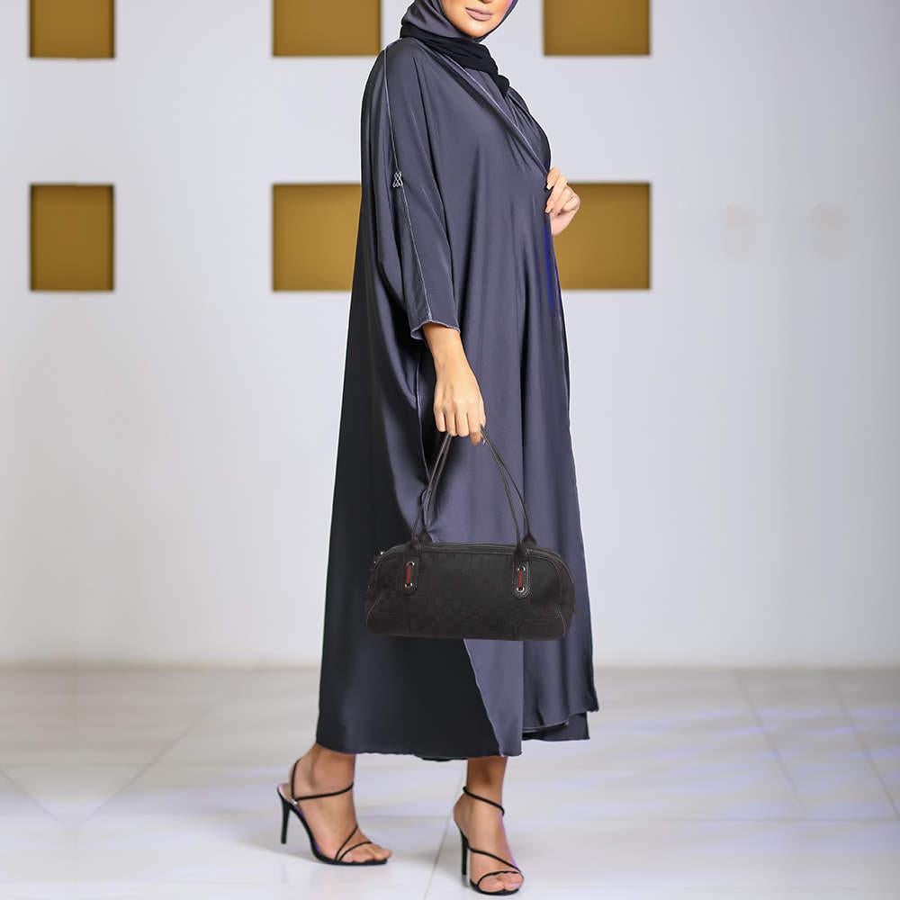 Gucci Princy Boston Tasche aus schwarzem GG Nylon und Leder in Schwarz im Zustand „Relativ gut“ im Angebot in Dubai, Al Qouz 2