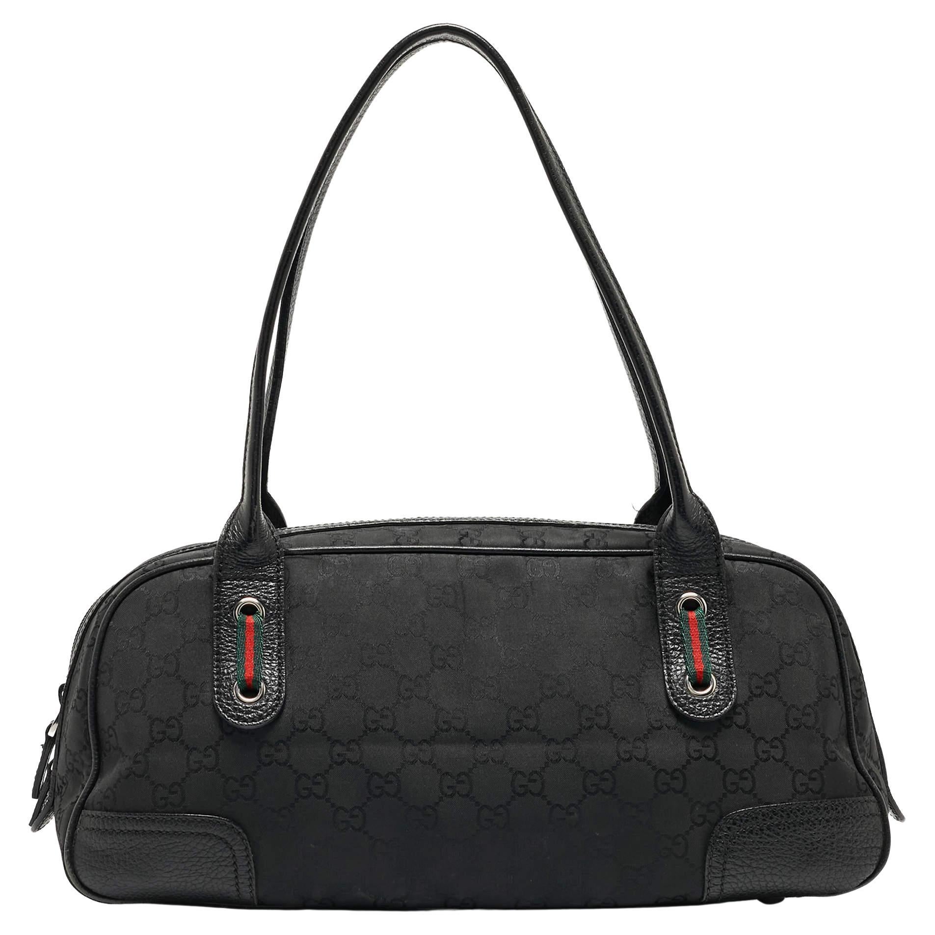 Gucci Princy Boston Tasche aus schwarzem GG Nylon und Leder in Schwarz im Angebot