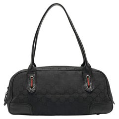 Gucci Princy Boston Tasche aus schwarzem GG Nylon und Leder in Schwarz