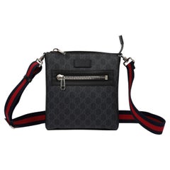 Gucci Black GG Supreme Canvas & Calfskin Leather Small Messenger