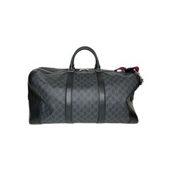 Schwarze GG Supreme Duffle Bag von Gucci
