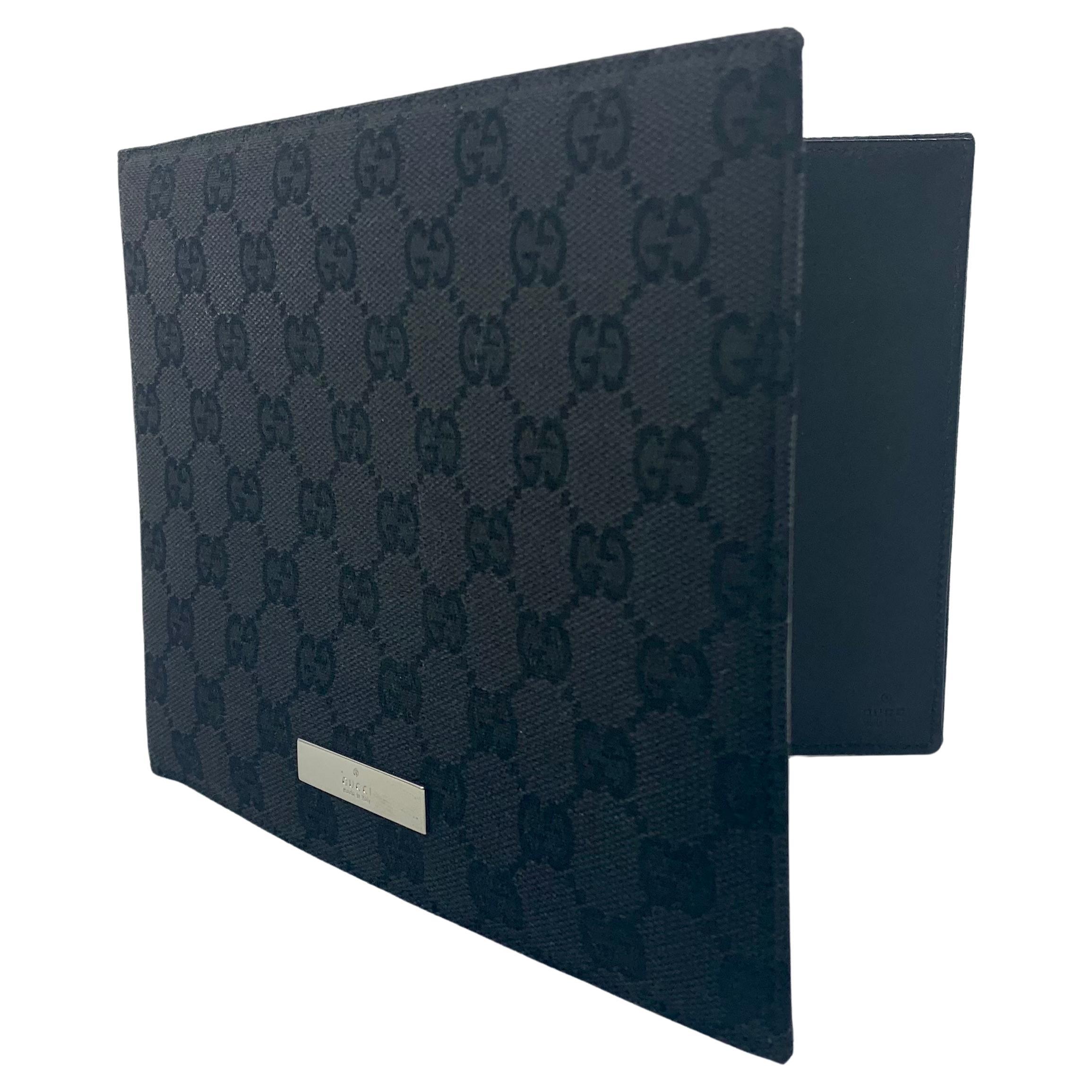 Gucci - Cadre photo à deux volets GG Supreme en cuir noir et toile avec monogramme en vente