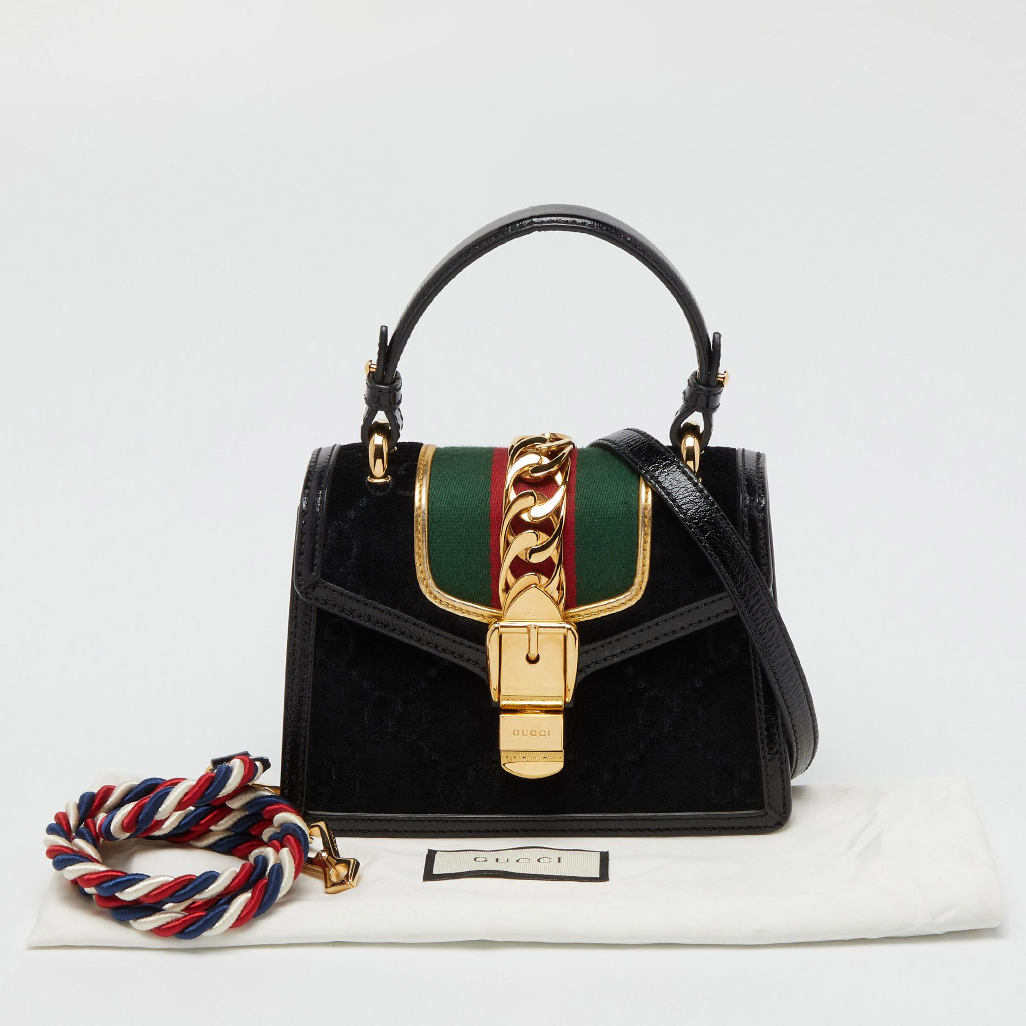Gucci Black GG Velvet and Patent Leather Sylvie Top Handle Bag For Sale 8