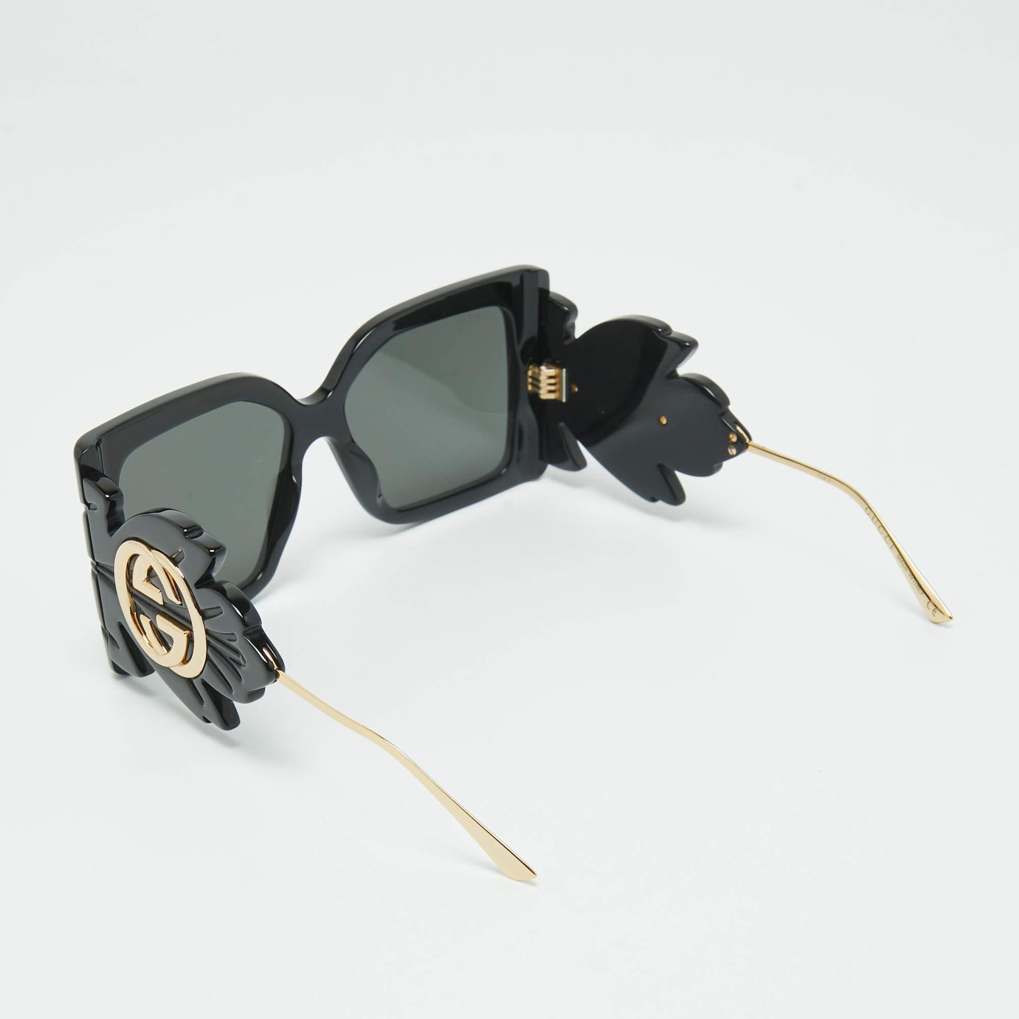 A statement pair of sunglasses from Gucci will surely make a prized buy. Featuring a trendy frame and lenses meant to protect your eyes, the sunglasses are ideal for all-day wear.

