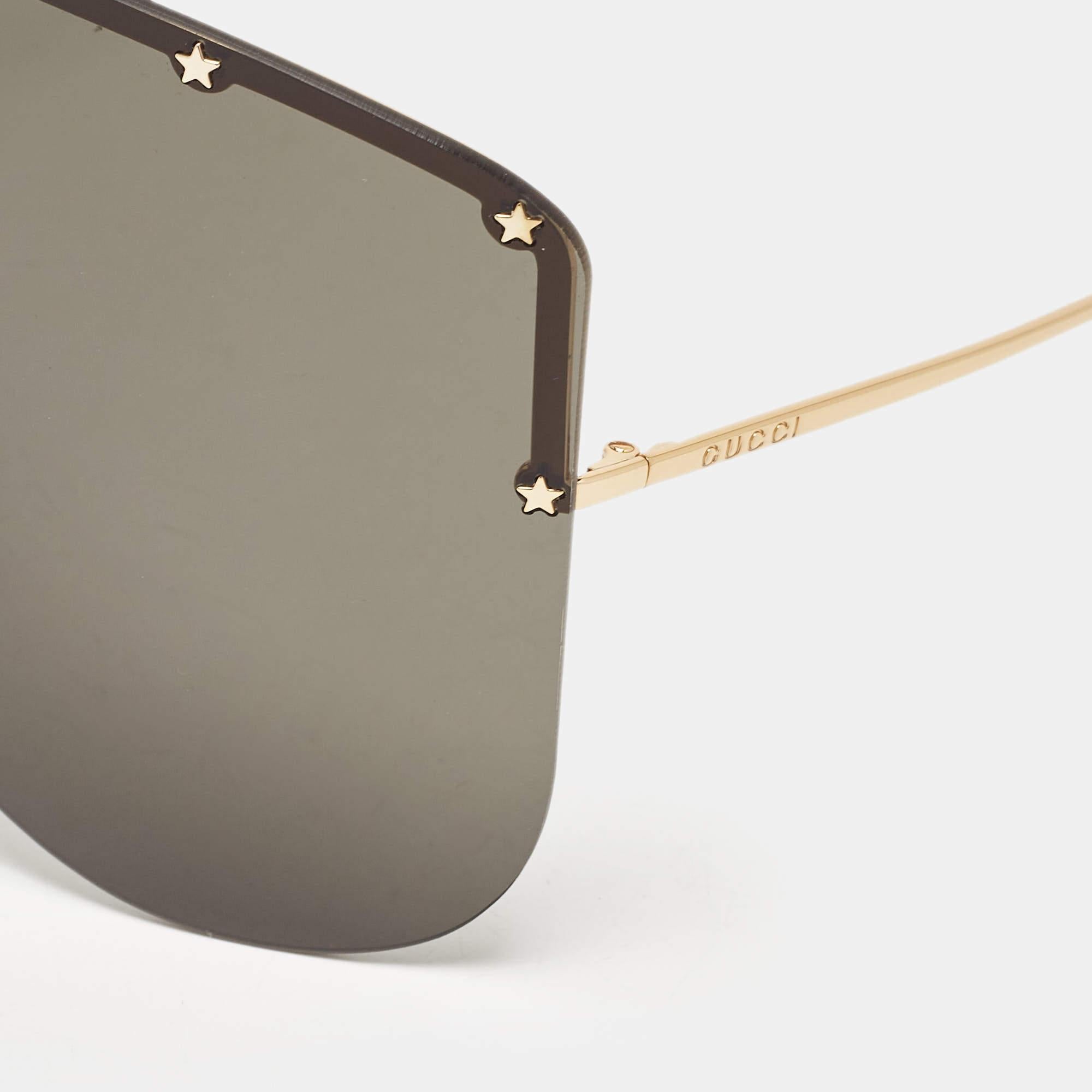 Gucci Black GG0541S Star Mask Shield Sunglasses In New Condition In Dubai, Al Qouz 2