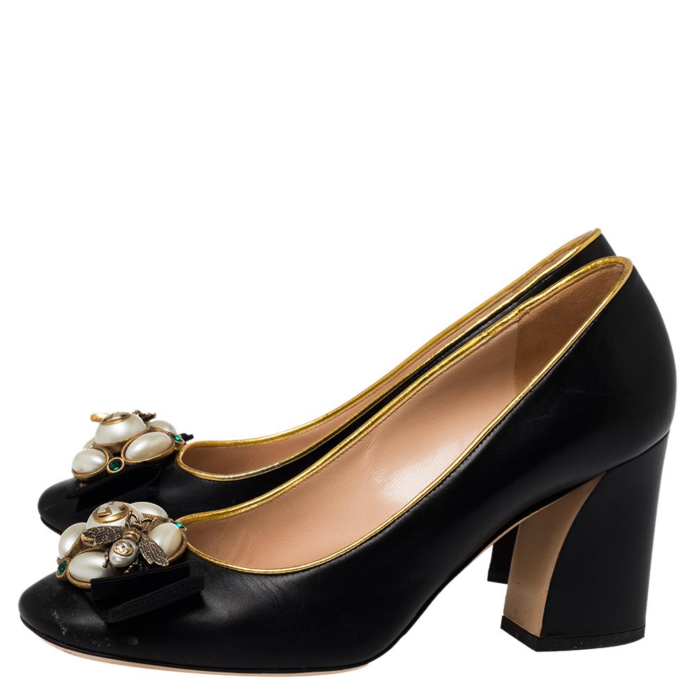 Gucci Black/Gold Leather Bee Pearl Pumps Size 38 3