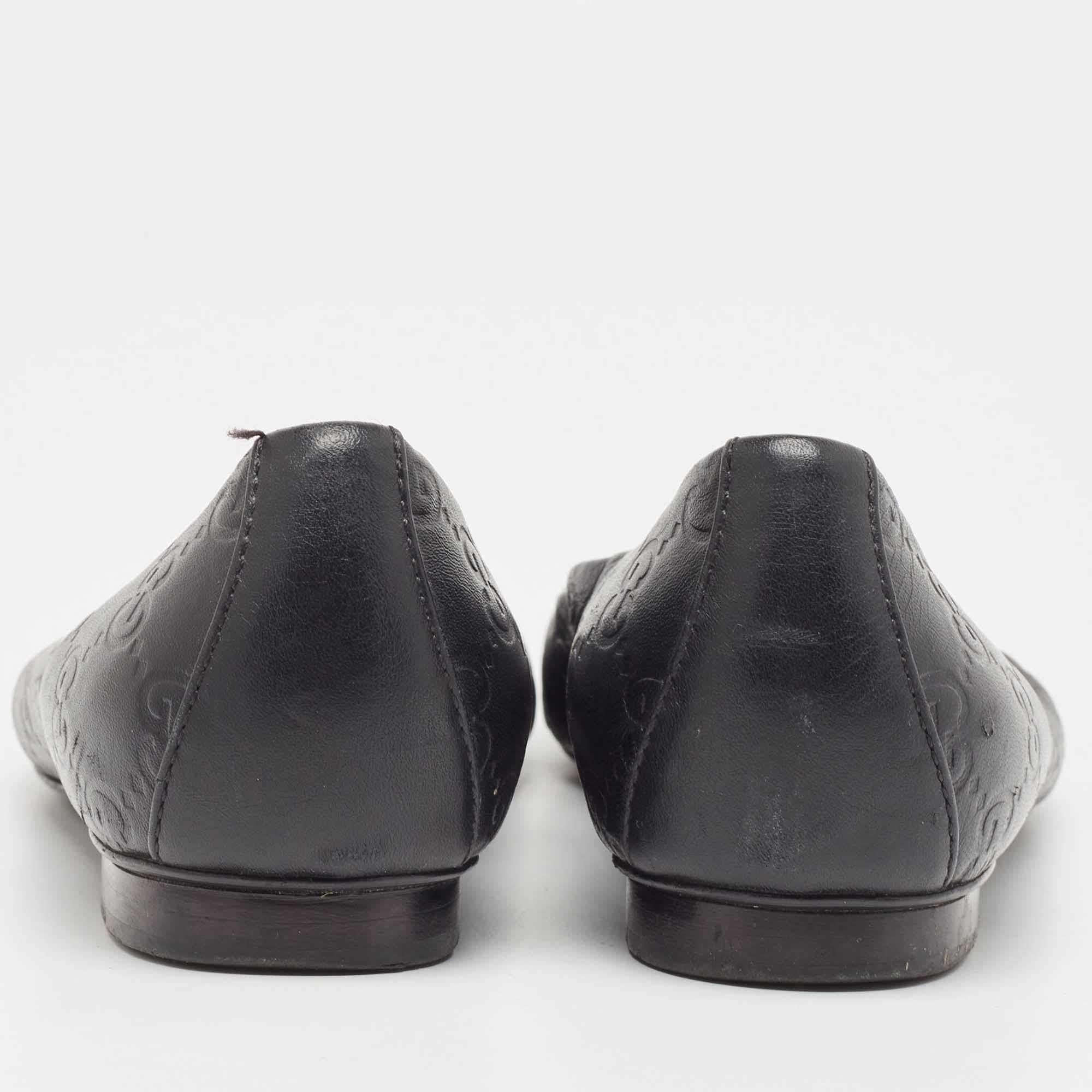 Ballerines Gucci noires Guccissima en cuir Taille 34.5 Pour femmes en vente