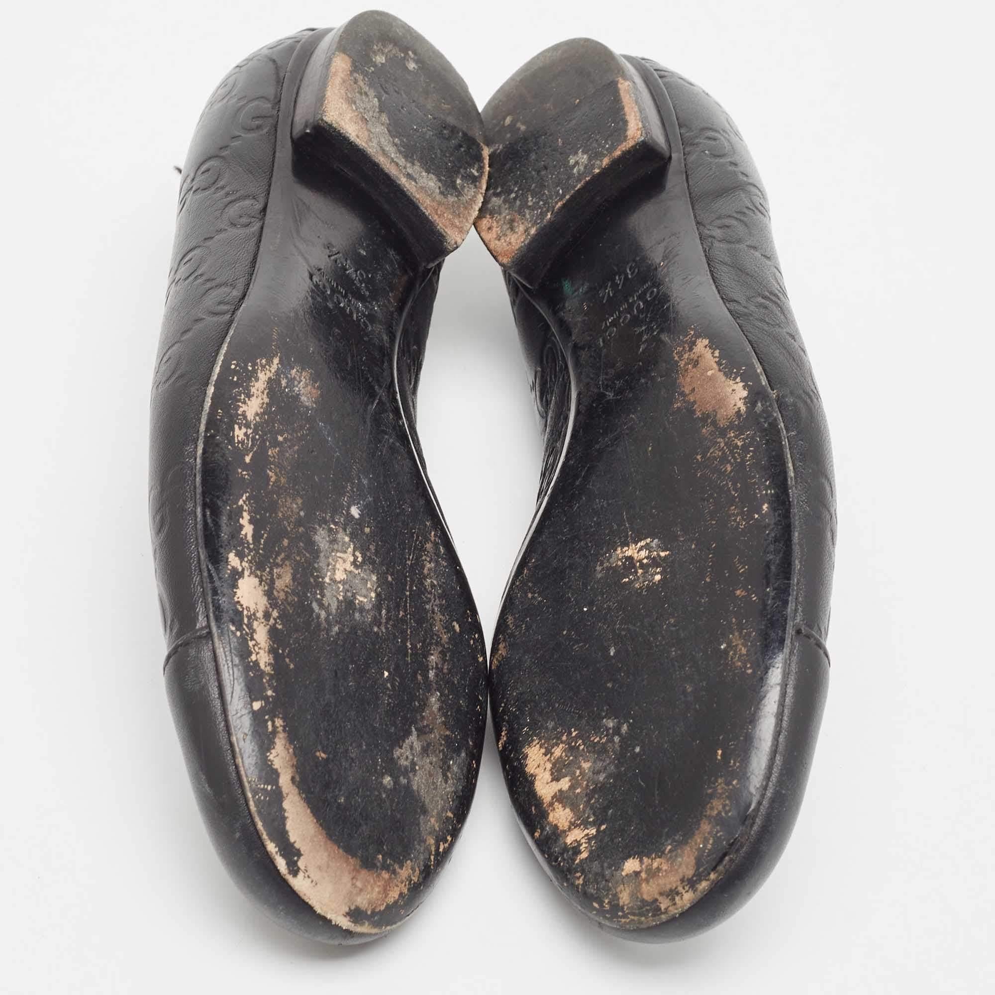 Ballerines Gucci noires Guccissima en cuir Taille 34.5 en vente 1