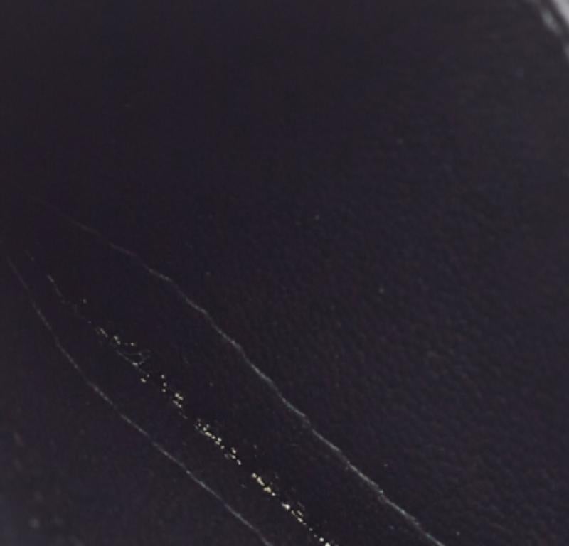 Portacarte Gucci in pelle nera Guccissima in vendita 4