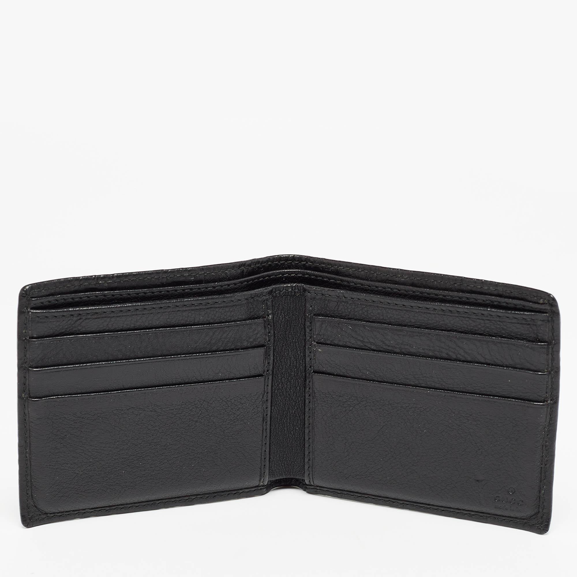 Gucci Black Guccissima Leather Crest Bifold Wallet Pour femmes en vente