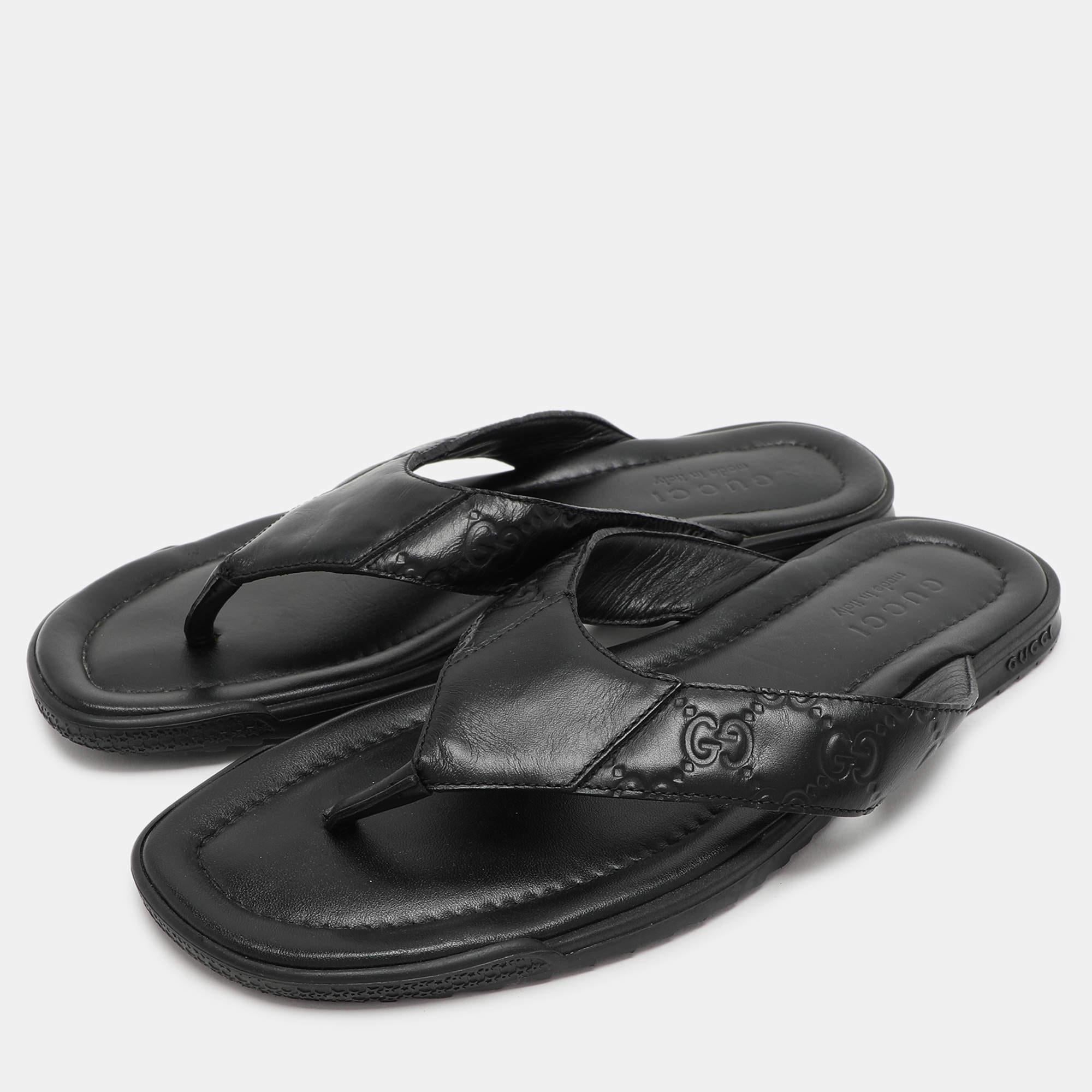 Enhance your casual looks with a touch of high style with these designer slides. Rendered in quality material with a lovely hue adorning its expanse this pair is a must have