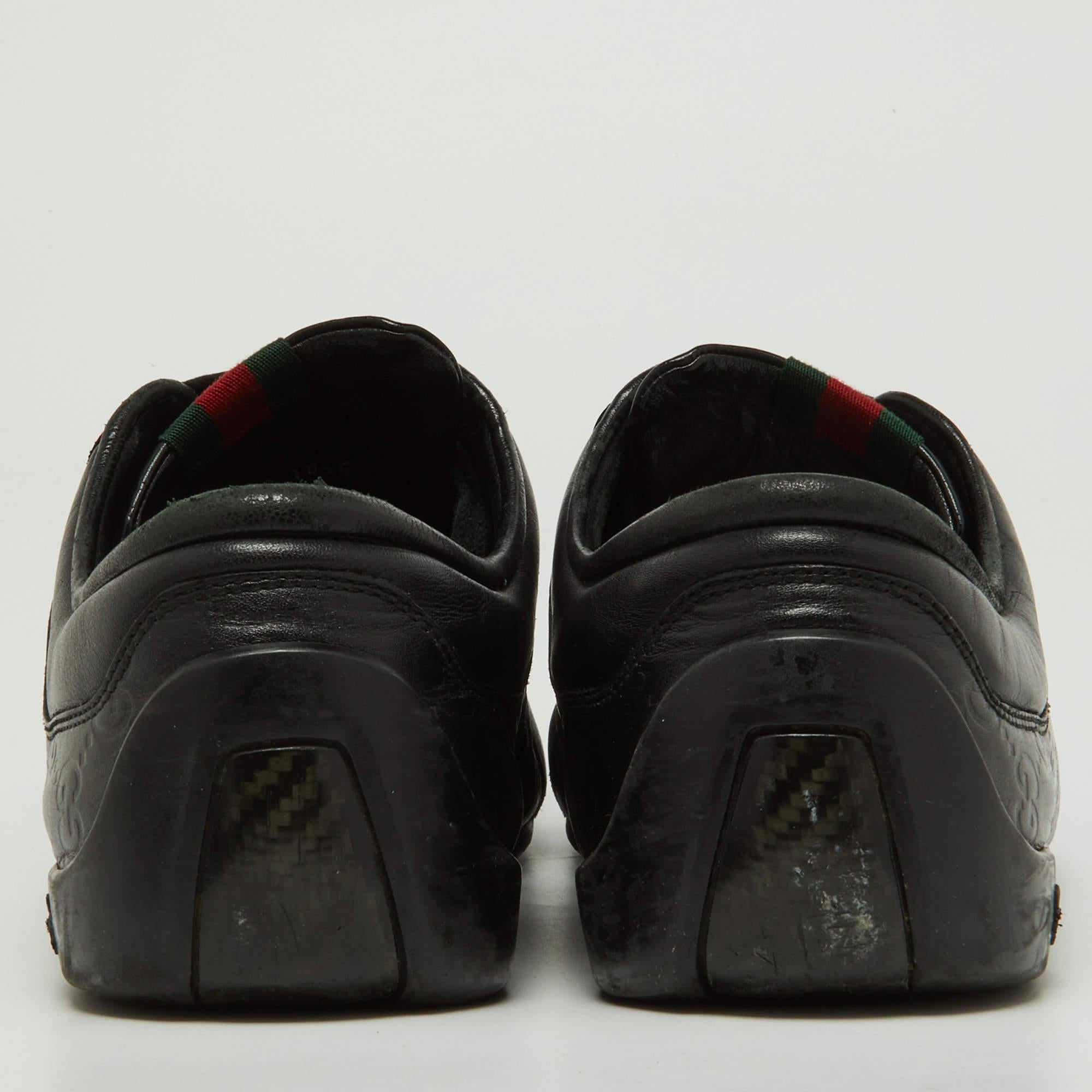 Gucci Black Guccissima Leather Low Top Sneakers Size 44.5 In Fair Condition For Sale In Dubai, Al Qouz 2