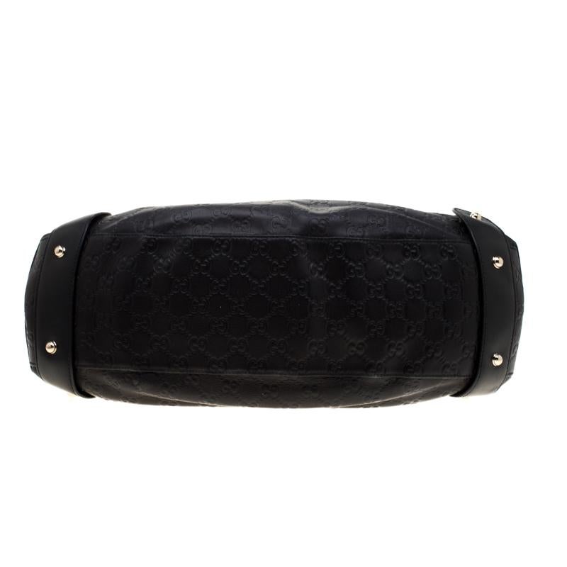 Gucci Black Guccissima Leather Medium Horsebit Pelham Shoulder Bag In Good Condition In Dubai, Al Qouz 2