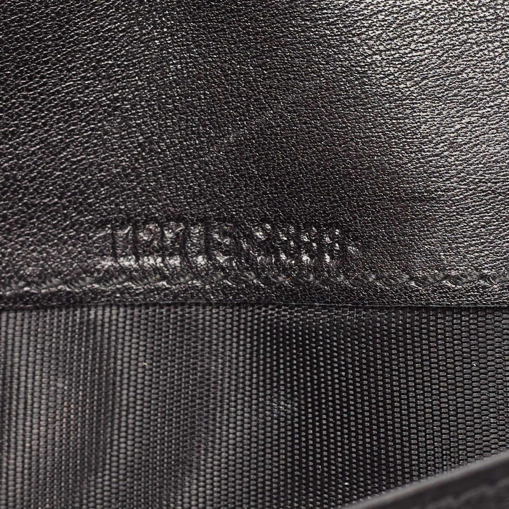 Gucci Black Guccissima Leather Metal Bar Continental Wallet For Sale 5