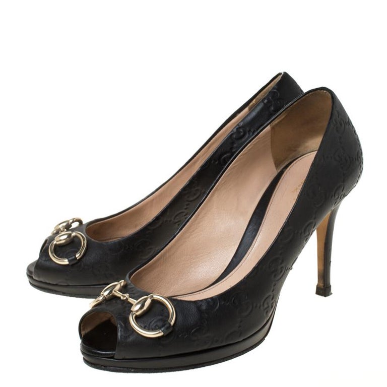 Gucci Black Guccissima Leather New Hollywood Horsebit Peep Toe Pumps Size 37 For Sale at 1stDibs