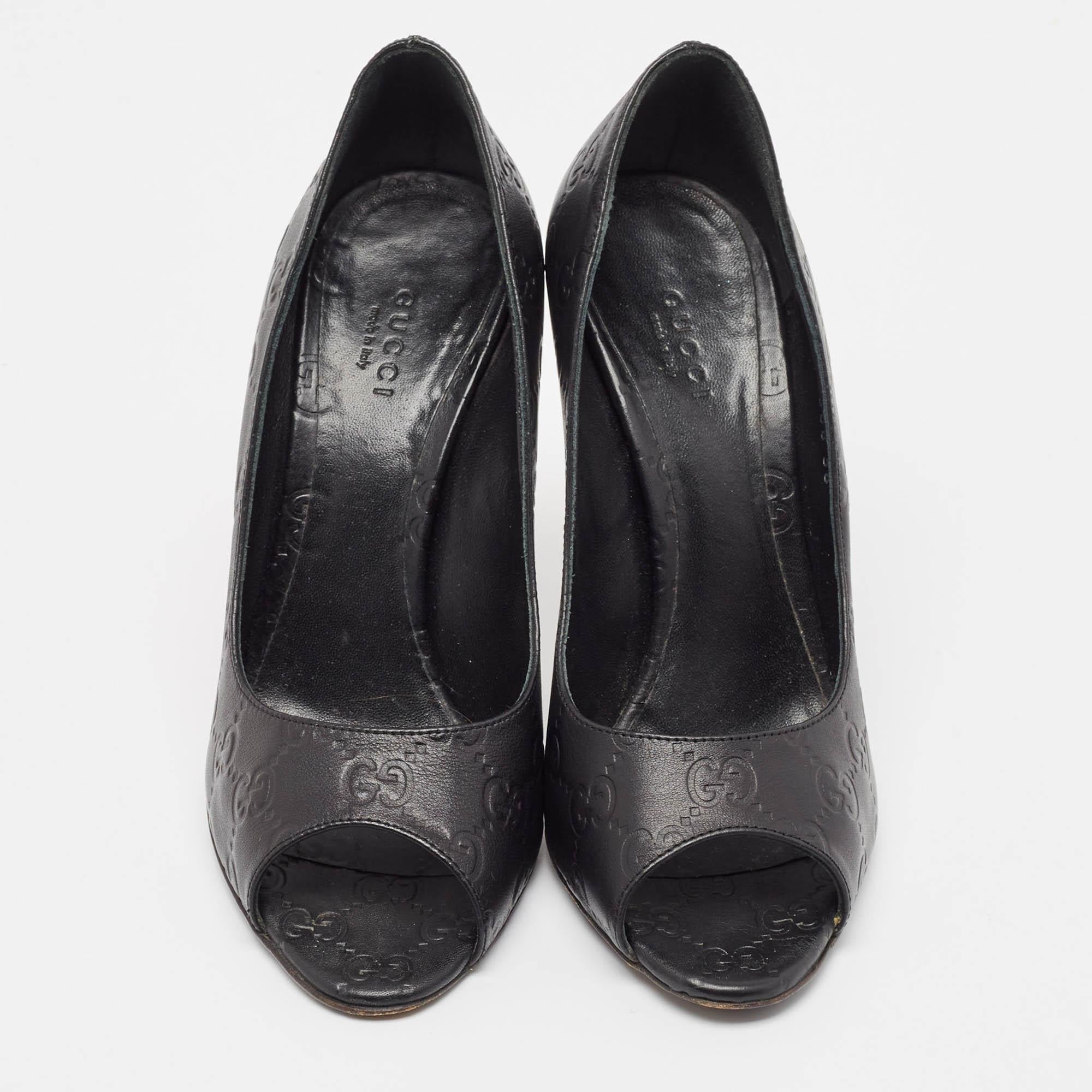 Nero Gucci Pumps Open Toe in pelle nera taglia 38 in vendita