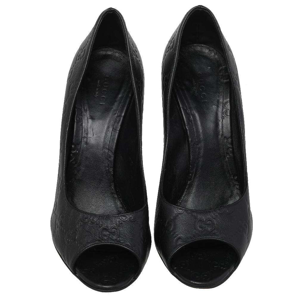 Women's Gucci Black Guccissima Leather Peep Toe Pumps Size 39