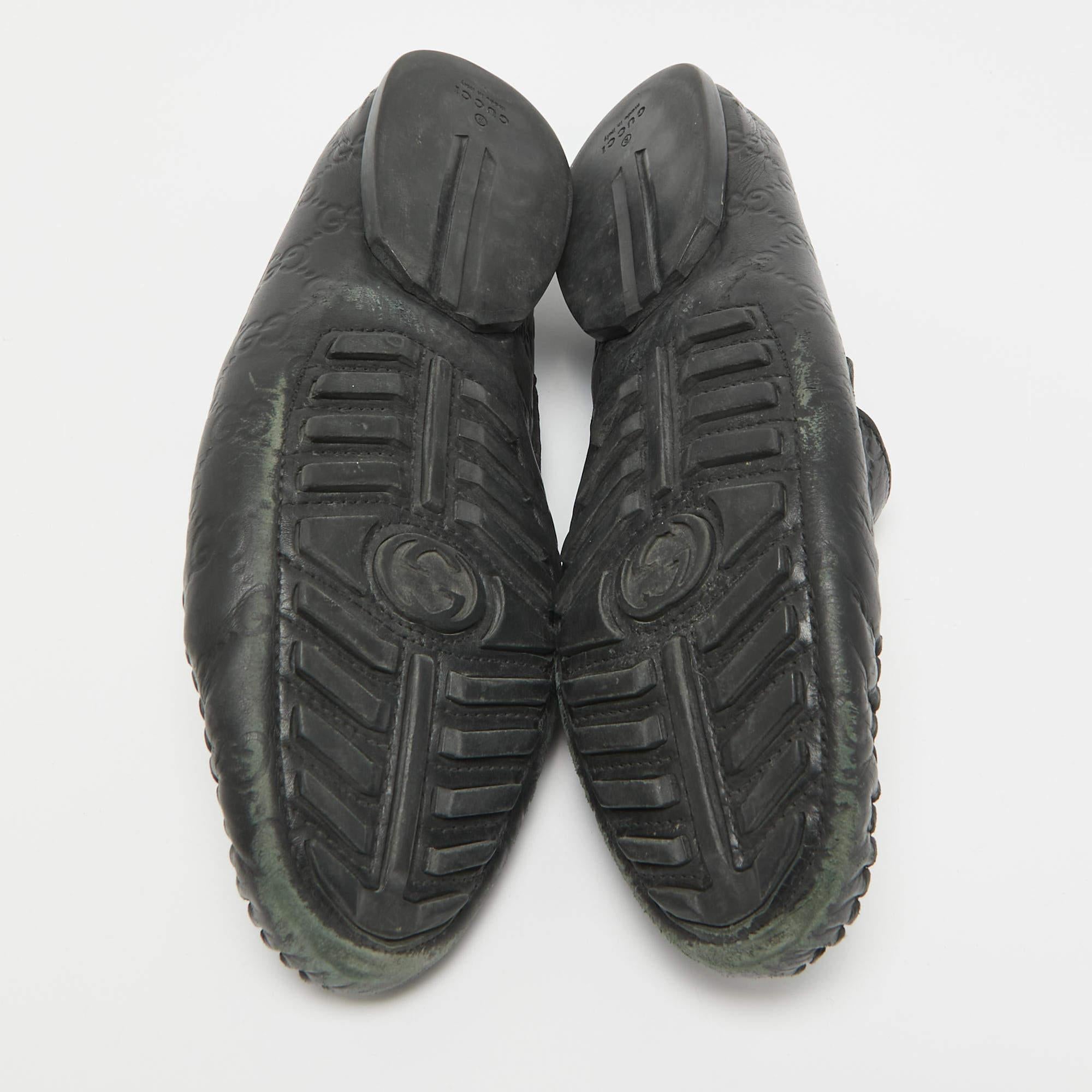 Gucci Mocassins à enfiler en cuir Guccissima noir Taille 42.5 en vente 1