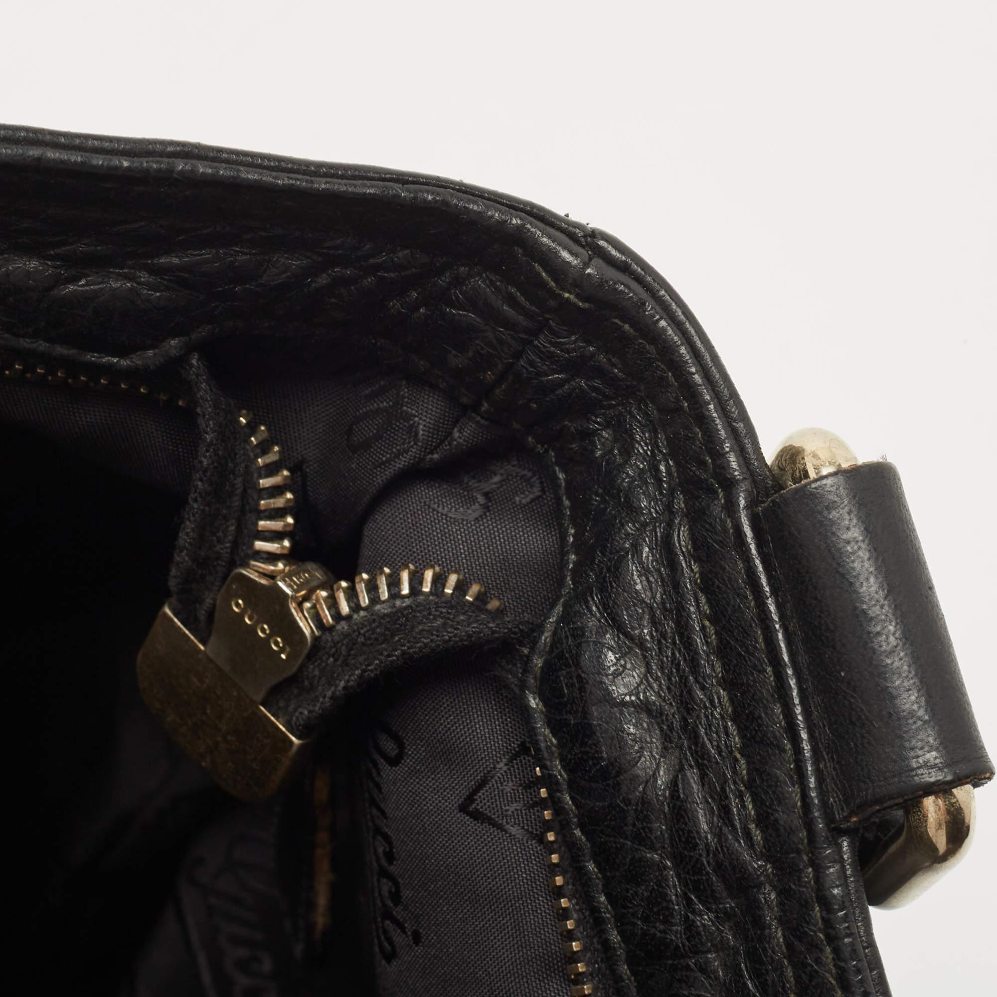 Gucci Black Guccissima Leather Slim Messenger Bag 10