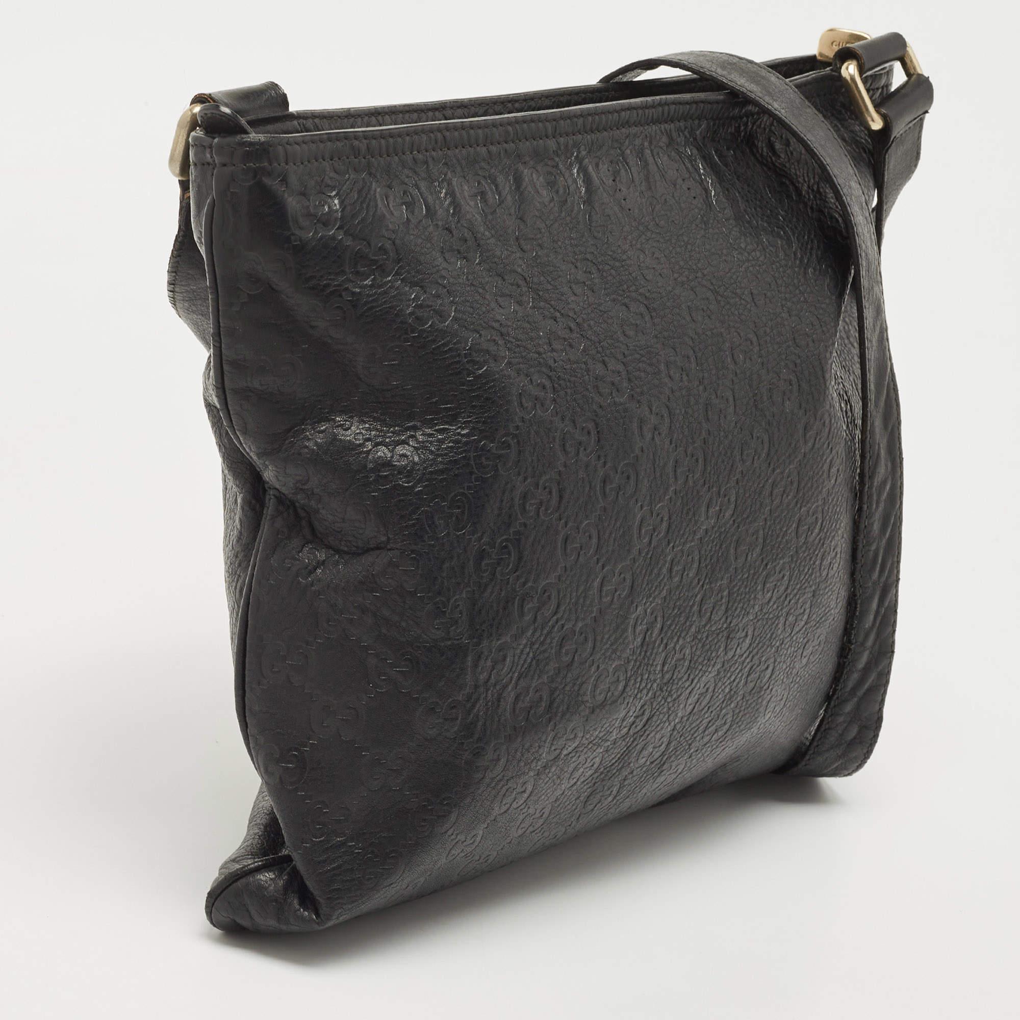 Men's Gucci Black Guccissima Leather Slim Messenger Bag