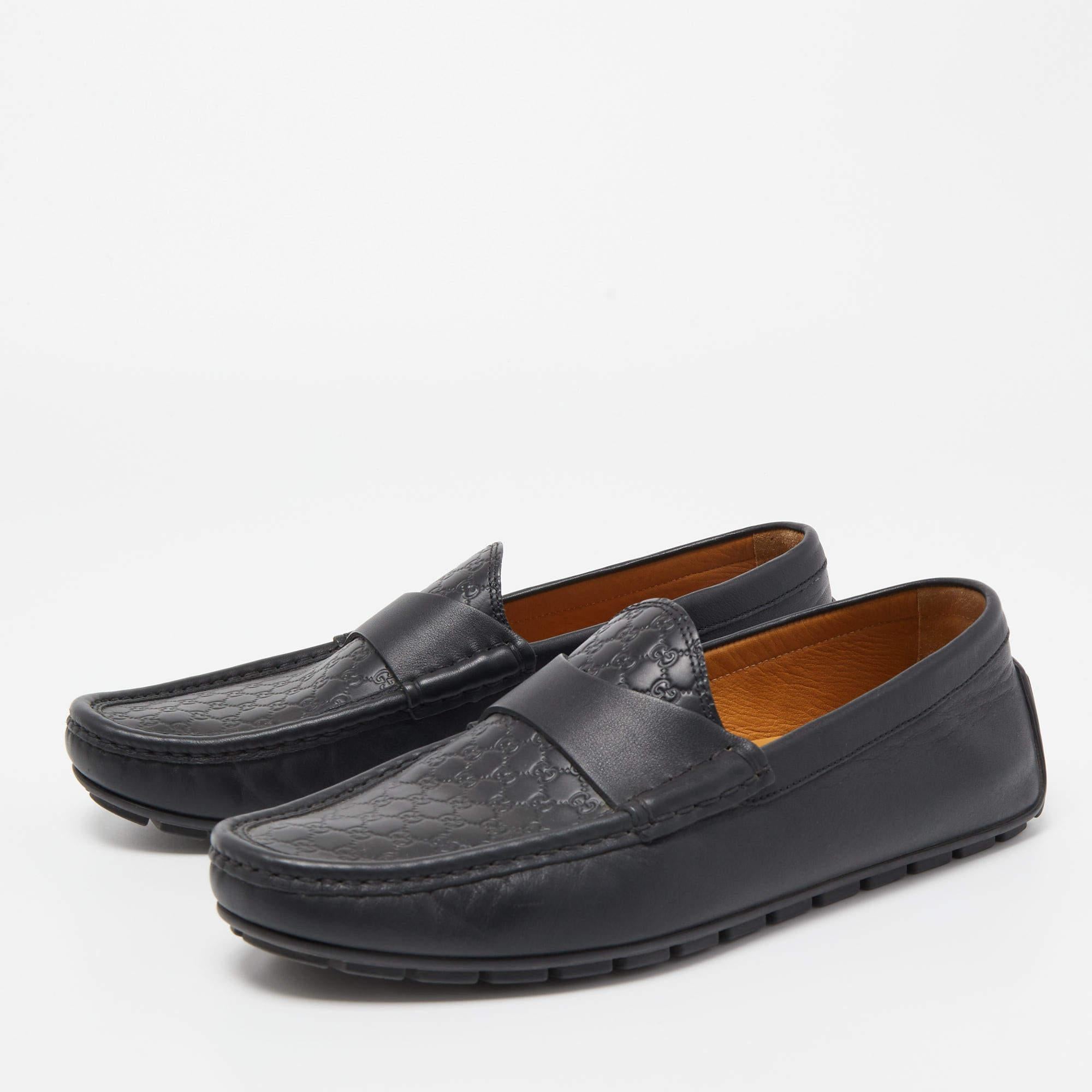 Gucci Black Guccissima Leather Slip On Loafers Size 40 In Good Condition For Sale In Dubai, Al Qouz 2