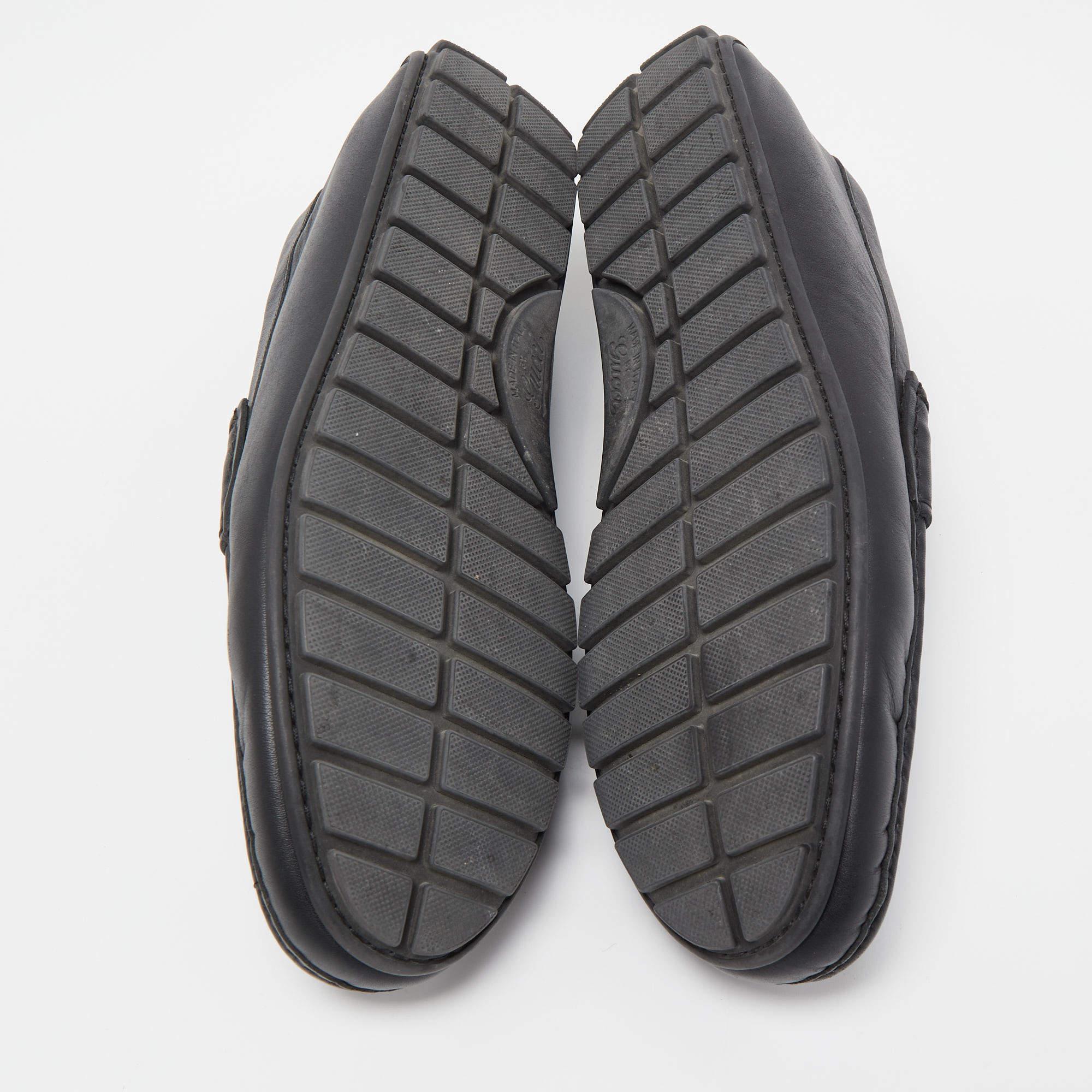 Gucci Black Guccissima Leather Slip On Loafers Size 40 For Sale 1