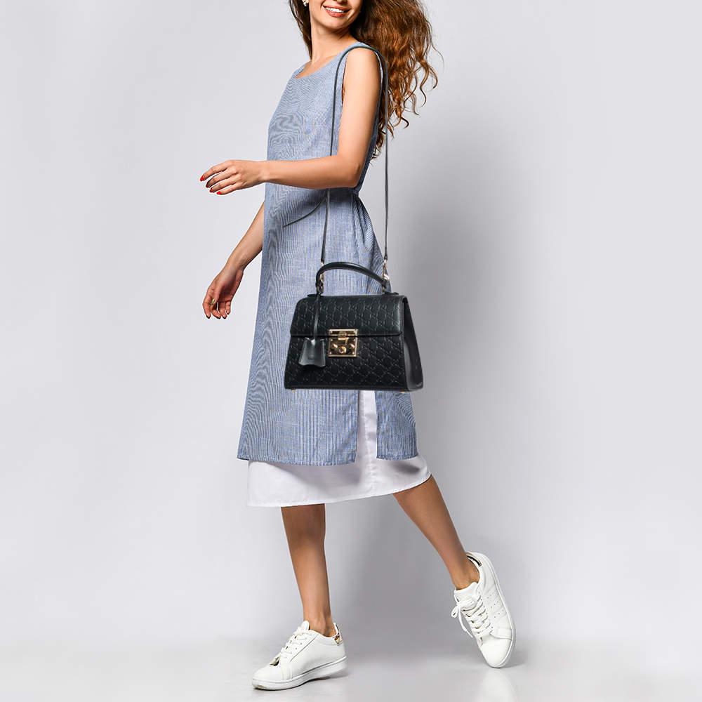 Gucci Black Guccissima Leather Small Padlock Top Handle Bag In Good Condition In Dubai, Al Qouz 2