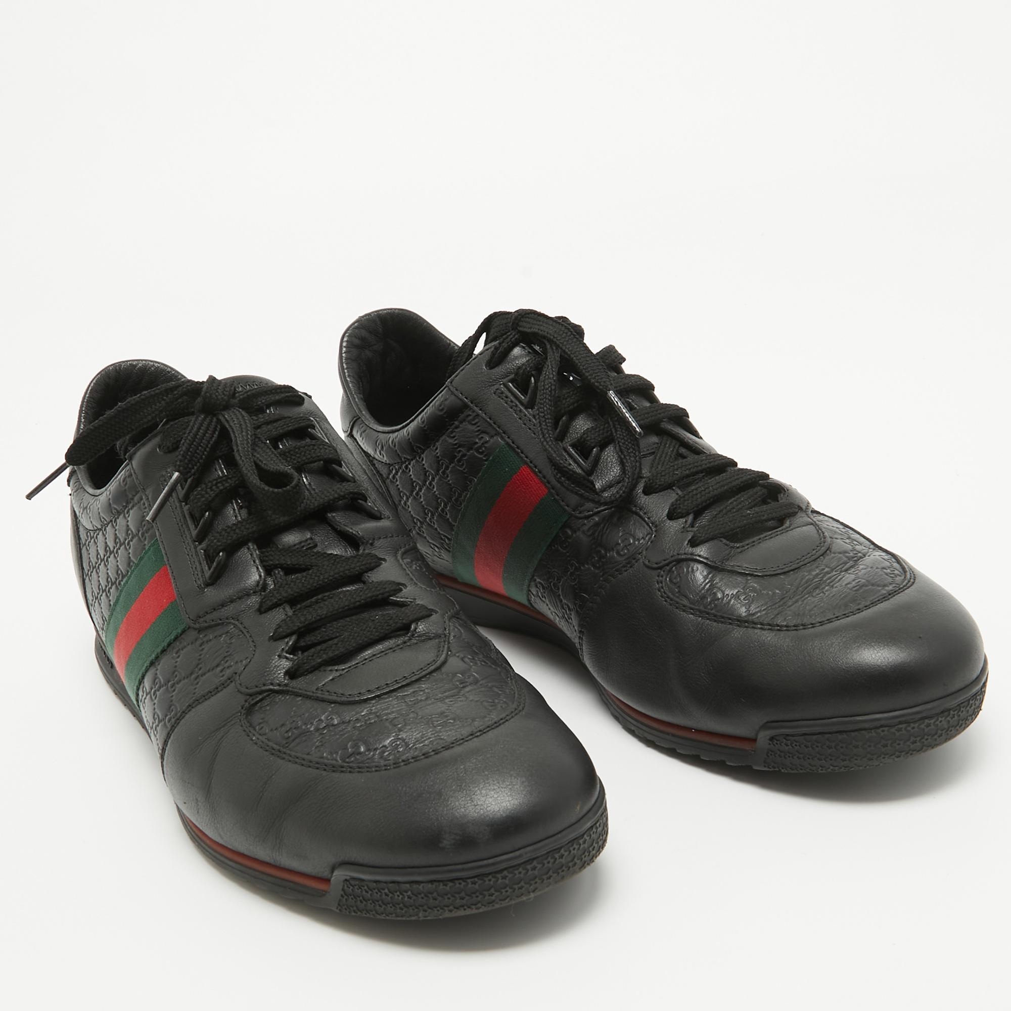 Gucci Black Guccissima Leather Web Ace Sneakers Size 45.5 In Good Condition For Sale In Dubai, Al Qouz 2