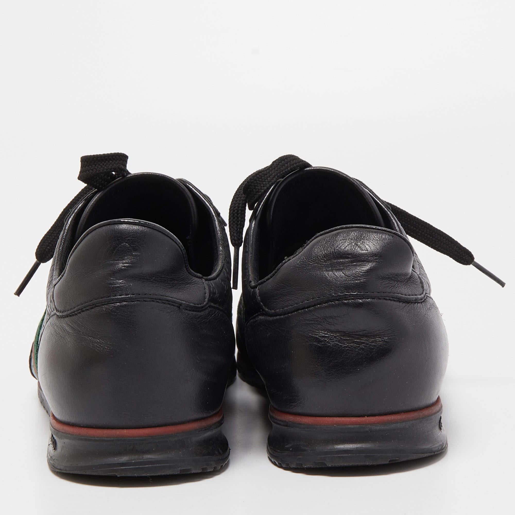 Gucci Black Guccissima Leather Web Low Top Sneakers Size 44 In Good Condition In Dubai, Al Qouz 2
