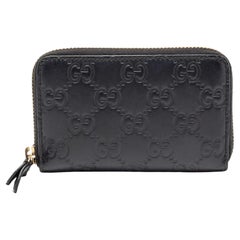 Gucci Black Guccissima Leather Zip Card Case