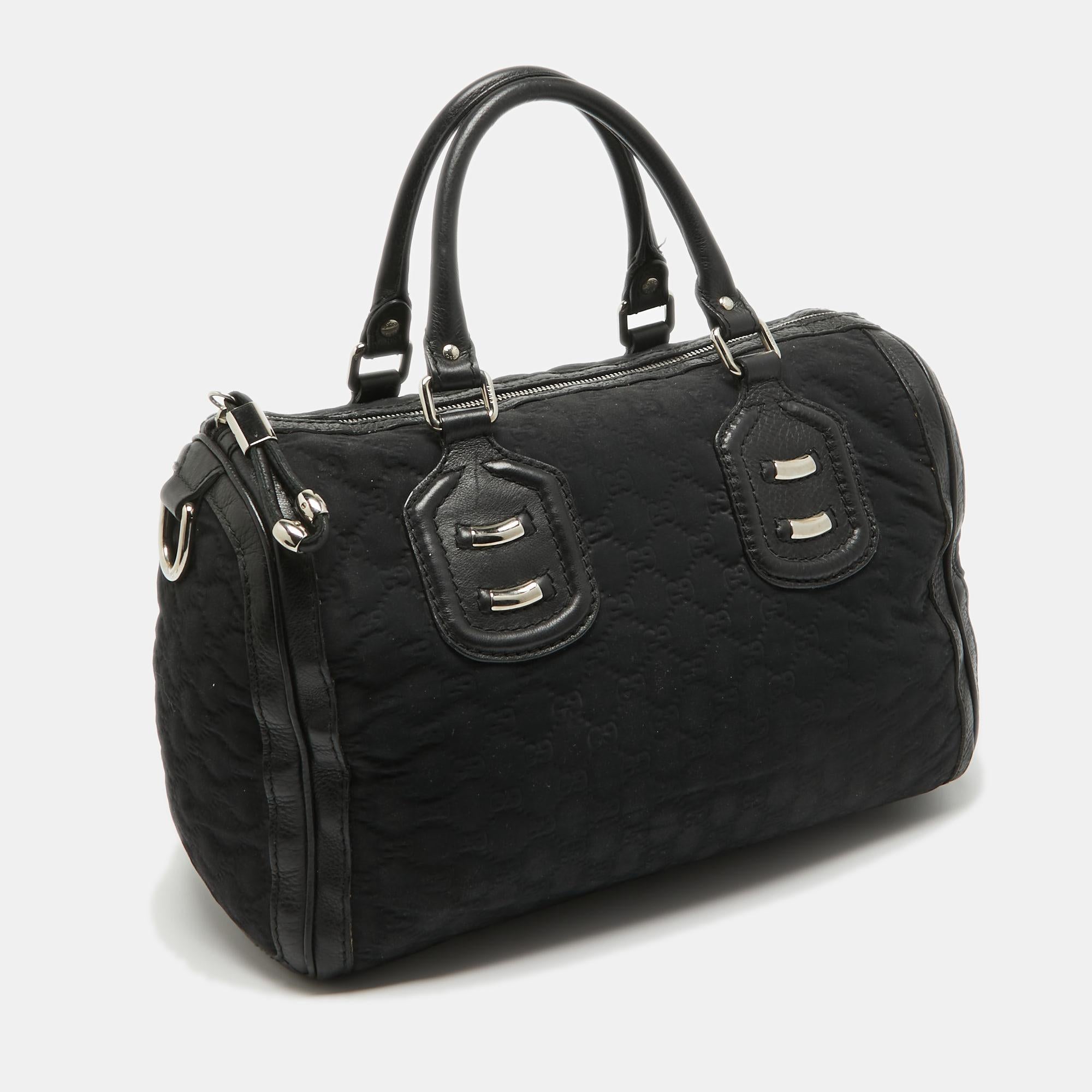 Gucci Black Guccissima Neoprene and Leather Medium Techno Boston Bag In Good Condition In Dubai, Al Qouz 2