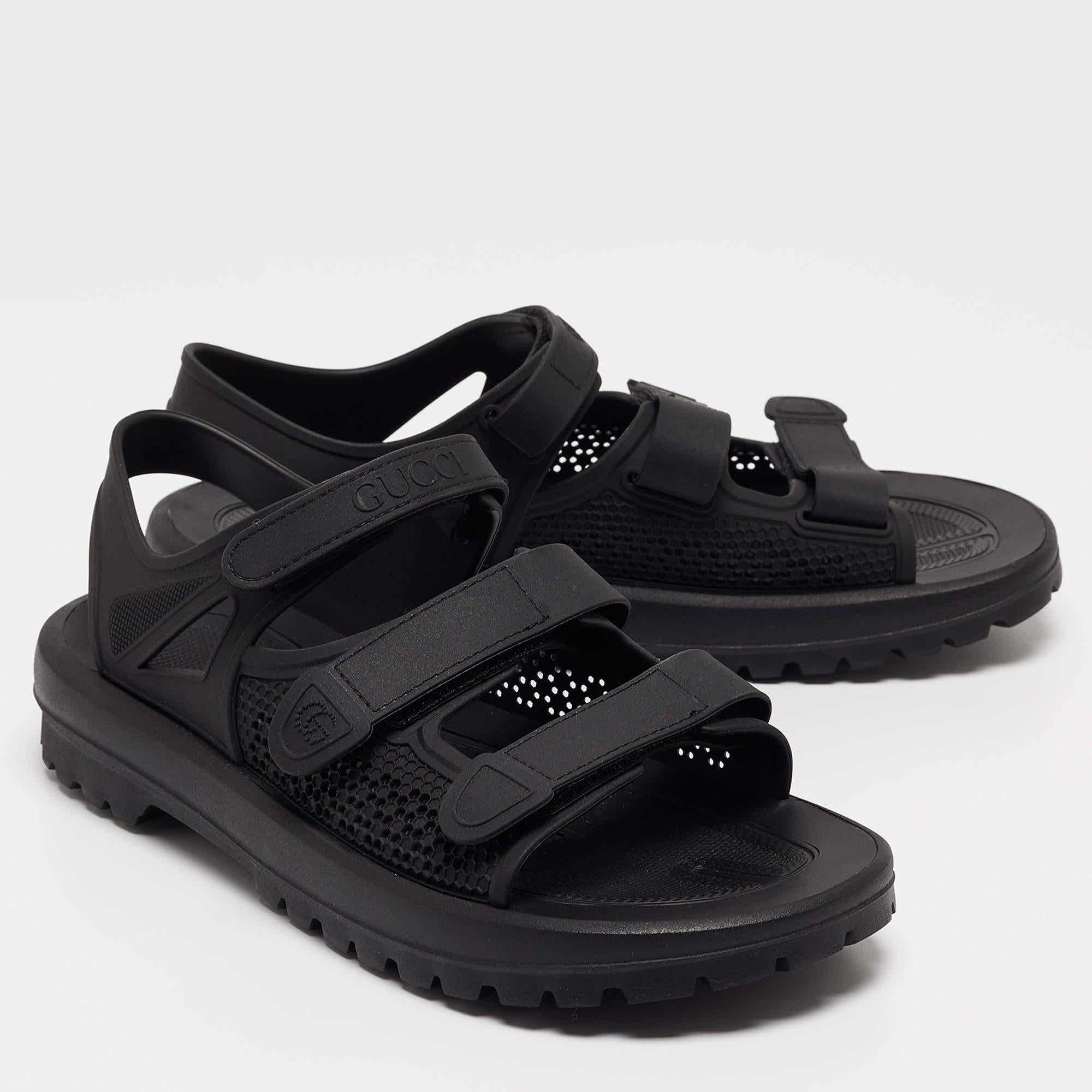Men's Gucci Black Honeycomb Rubber Flat Sandals Size 44 For Sale