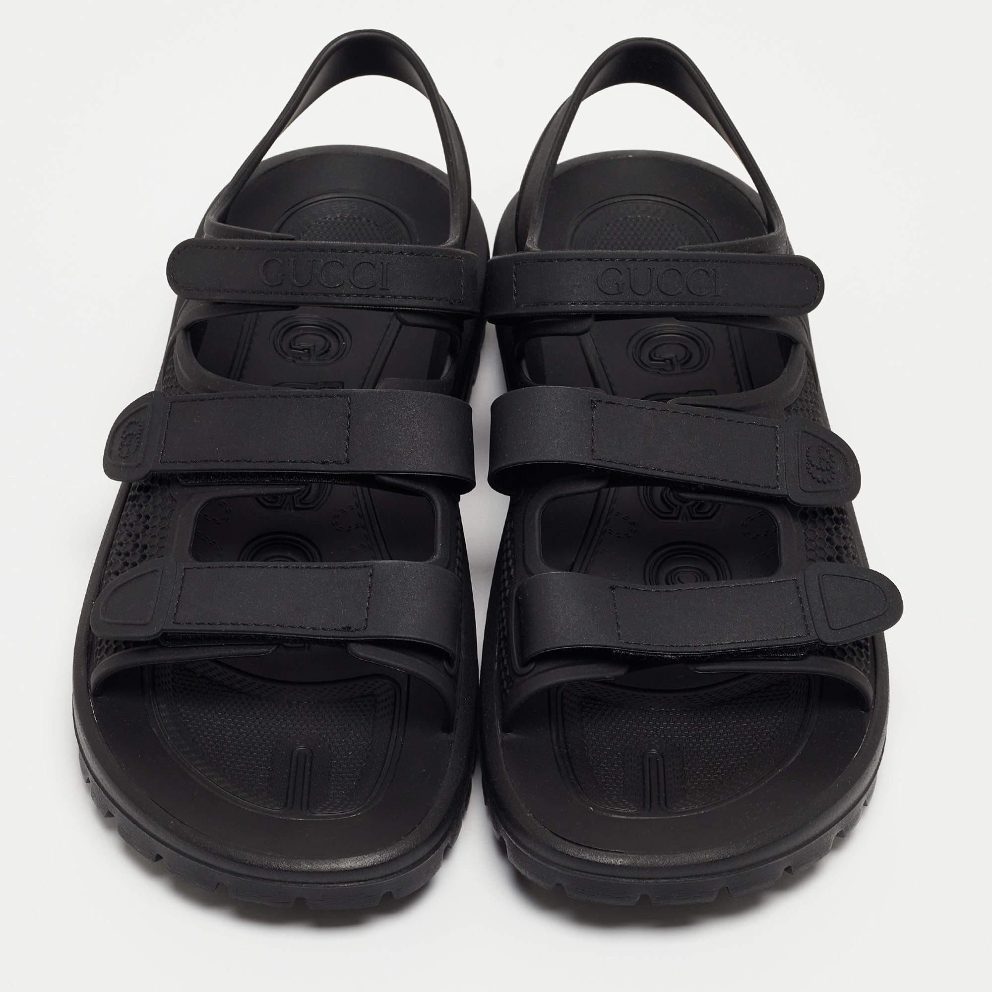 Gucci Black Honeycomb Rubber Flat Sandals Size 44 For Sale 1