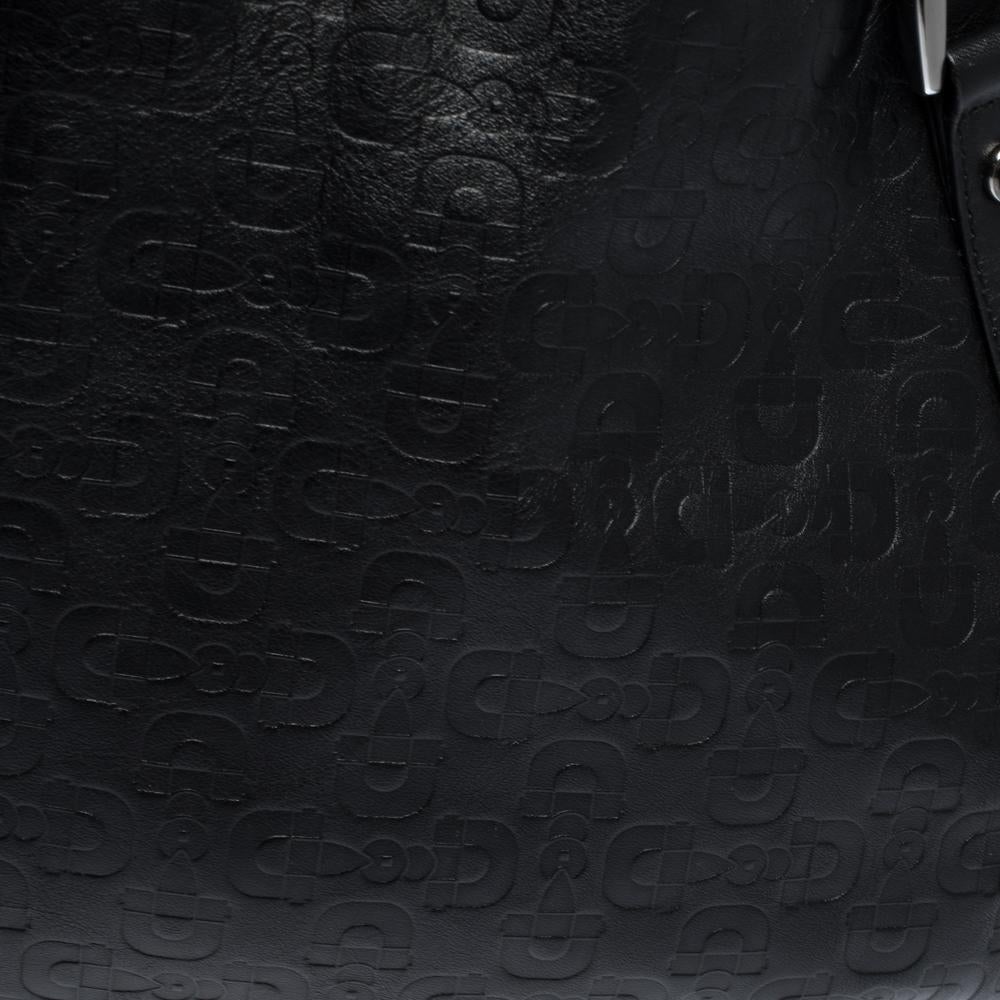 Gucci Black Horsebit Embossed Leather Abbey Tote In Good Condition In Dubai, Al Qouz 2